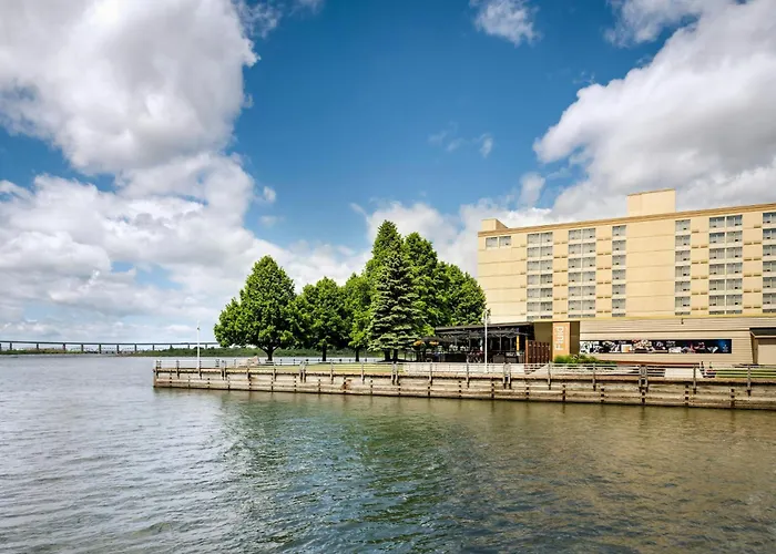 Delta s By Marriott Waterfront