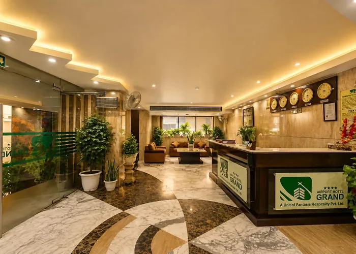 Airport Grand
