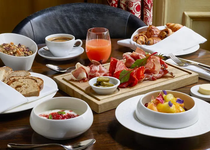  Gore London - Starhotels Collezione