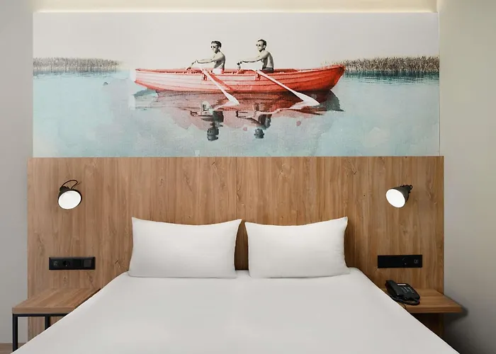 Ibis Budapest Heroes Square