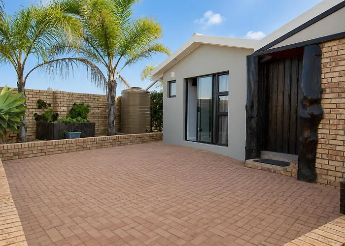 Royal Palms Guest House