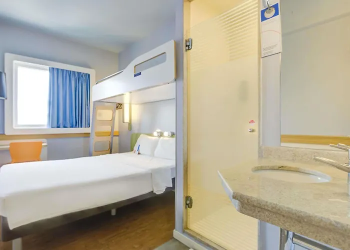Ibis Budget Rio De Janeiro Nova America