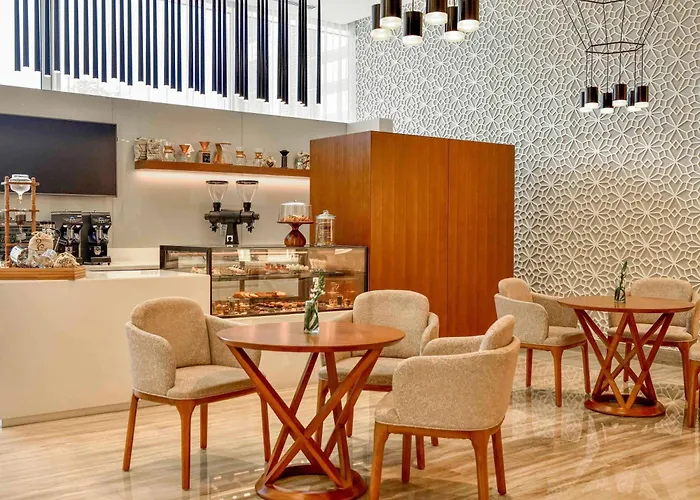 Grand Mercure City