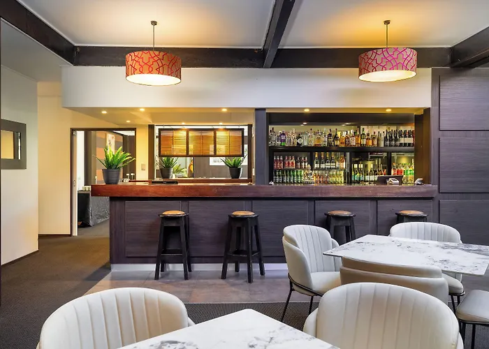 In Luxury hotels Grand Riccarton