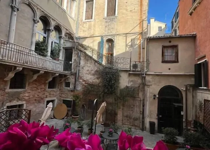 Corte del Doge di Rialto