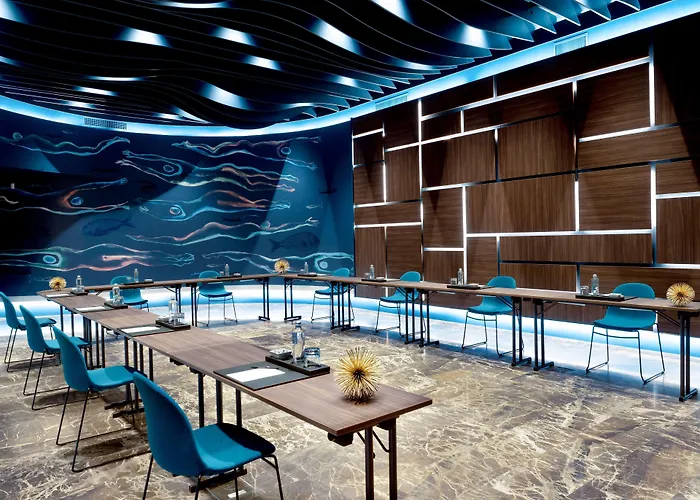  De Bonart Naples, Curio Collection By Hilton
