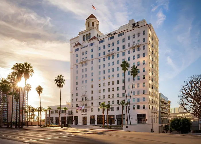 Hotels With Four Stars Fairmont Breakers Long Beach