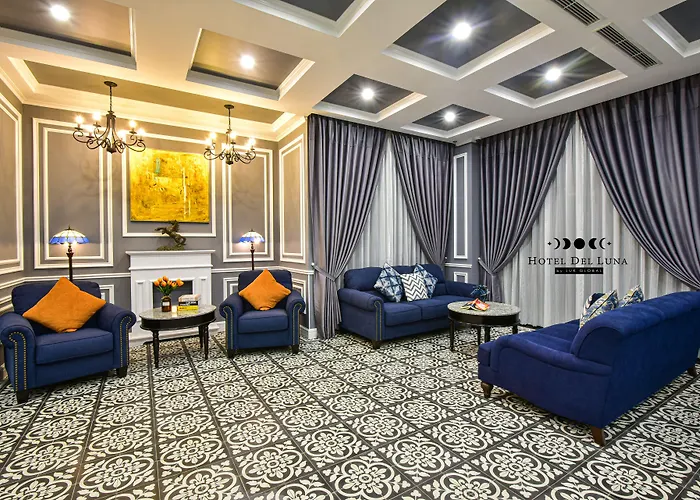  Del Luna Boutique