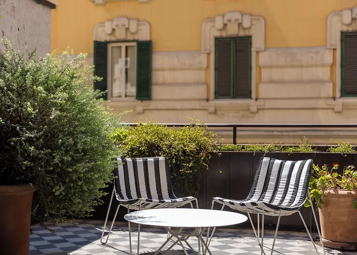Hoxton, Rome