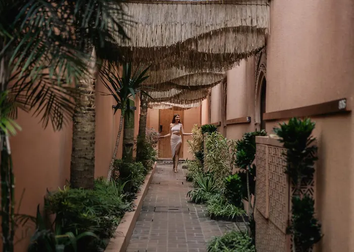  Cyrus Seminyak By Ini Vie Hospitality