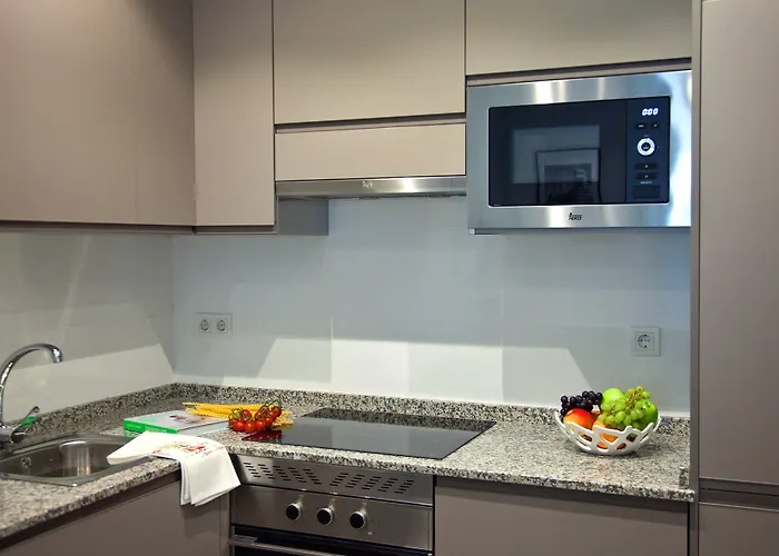 All Vacation Rentals Feelathome Madrid Suites s