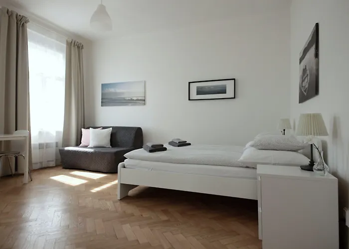 Angel City Aparthotel