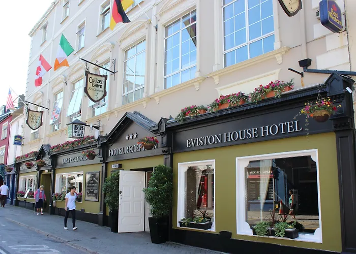 Dog friendly hotels Eviston House