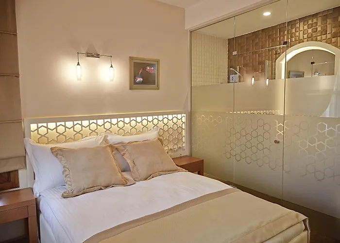 Arart Hotel