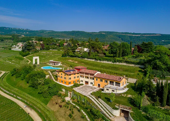 La Fonte Degli Dei