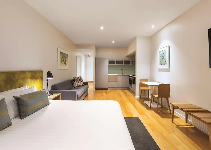 Adina Apartment Britomart