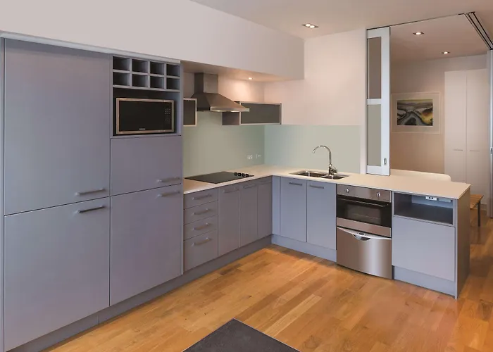 Adina Apartment Britomart