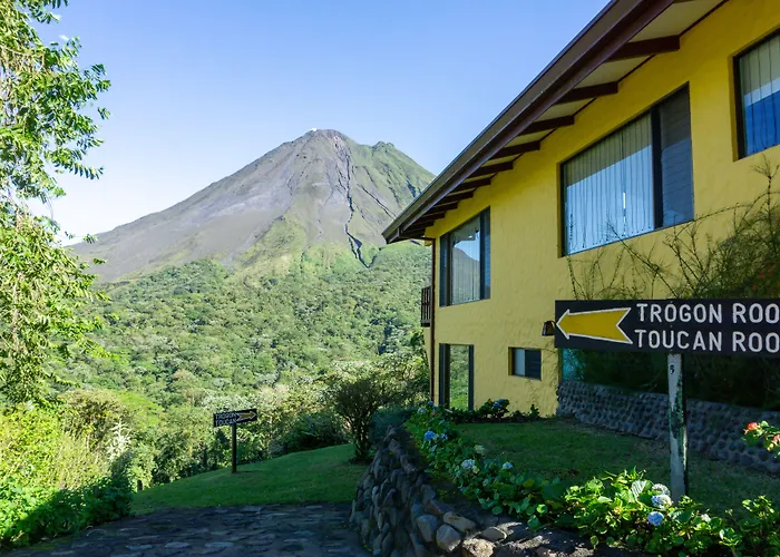 Vacation homes Arenal Observatory & Trails