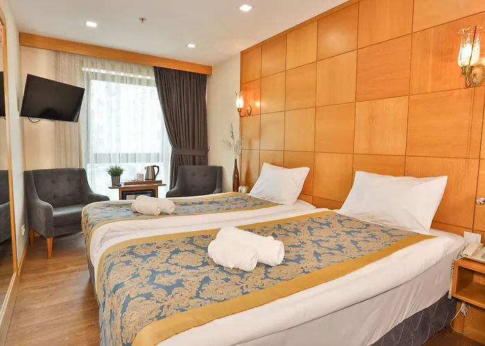 Cumbali Plaza Hotel