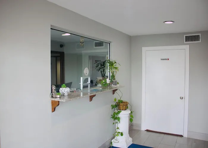 Cheap hotels Meridian Inn Oklahoma City Airport