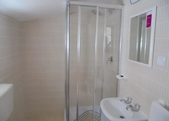 Lagos City Center Guest House & Hostel