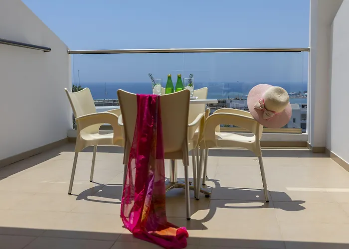 Tofinis Hotel