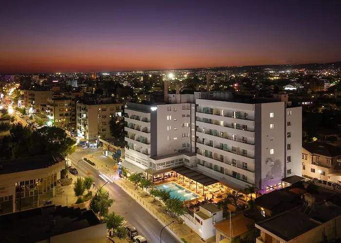 Pefkos City