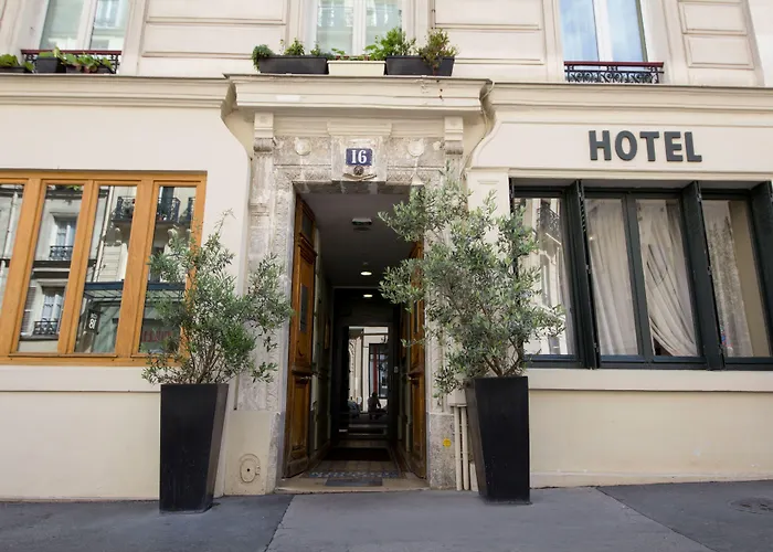 Montmartre - Nouvellement Renove