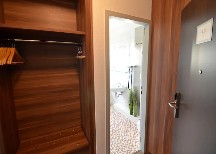 Neu Heidelberg - Guesthouse & Apartments