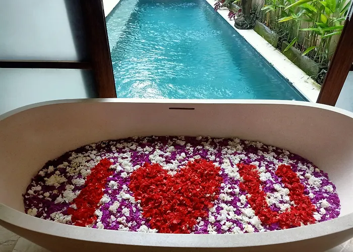 Beautiful Bali Villas - 6 Mins Walk To The Beach