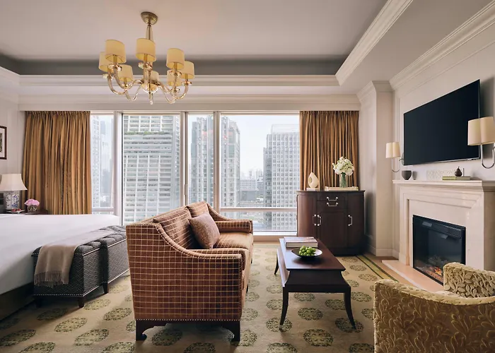 Hotels with pool Langham, Shenzhen