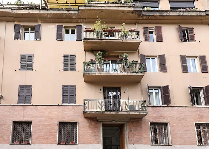 Maison Colosseo (Via dei Querceti 24)