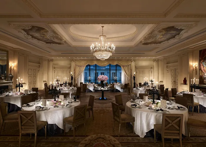  Shangri-La Paris