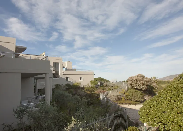 Bungalow rentals Robberg Beach - Lion Roars Hotels & s