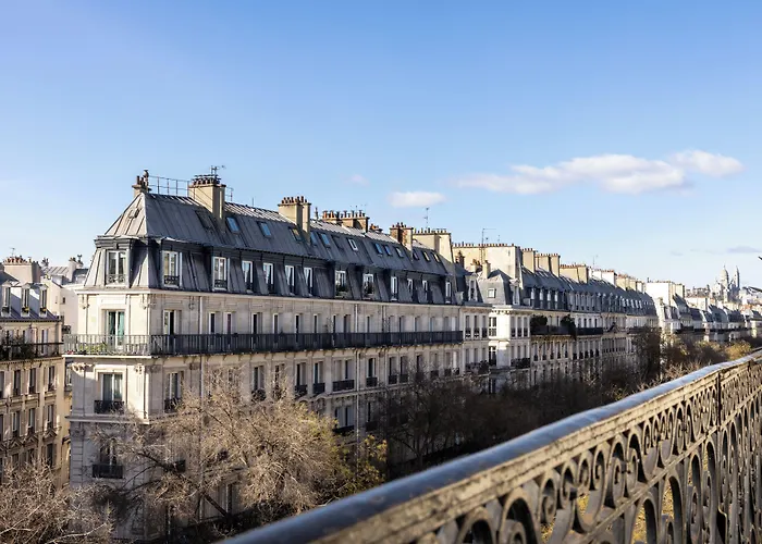 Hôtel de l'Exposition - République