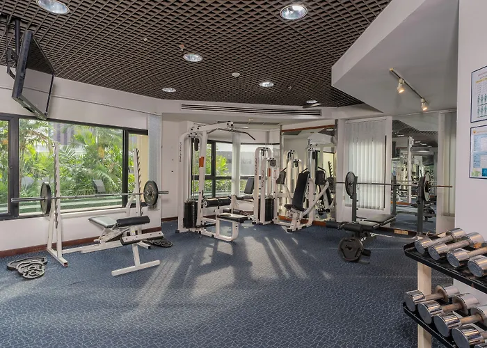 Grand Diamond Suites