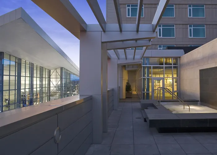 Hotels with pool Hyatt Regency Denver At Colorado Convention Center