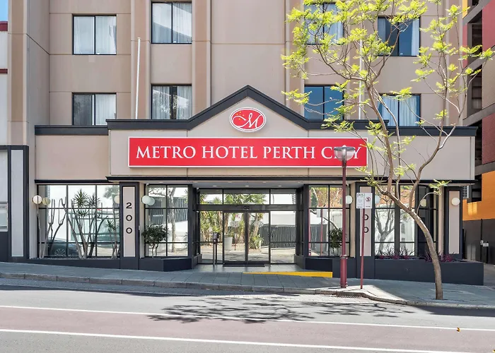 Golf hotels Metro Perth City