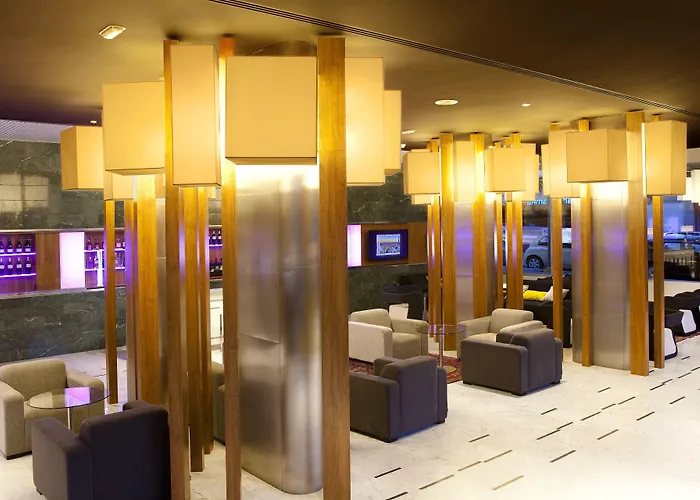 Hotels with a view Aparthotel Atenea Barcelona