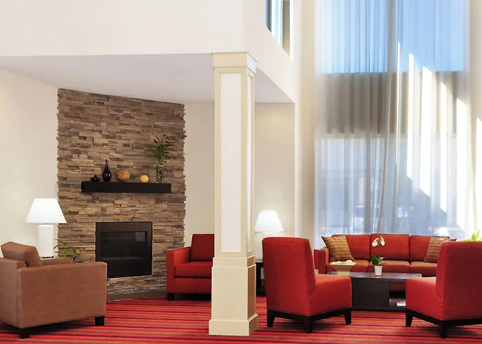 Four Points By Sheraton Portland East