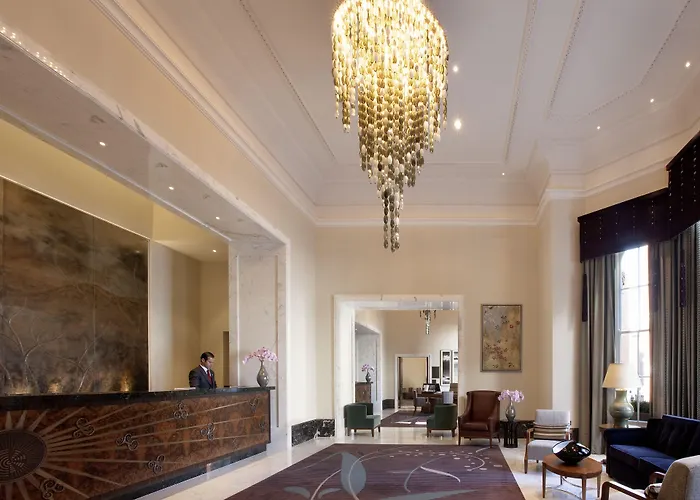  Langham London
