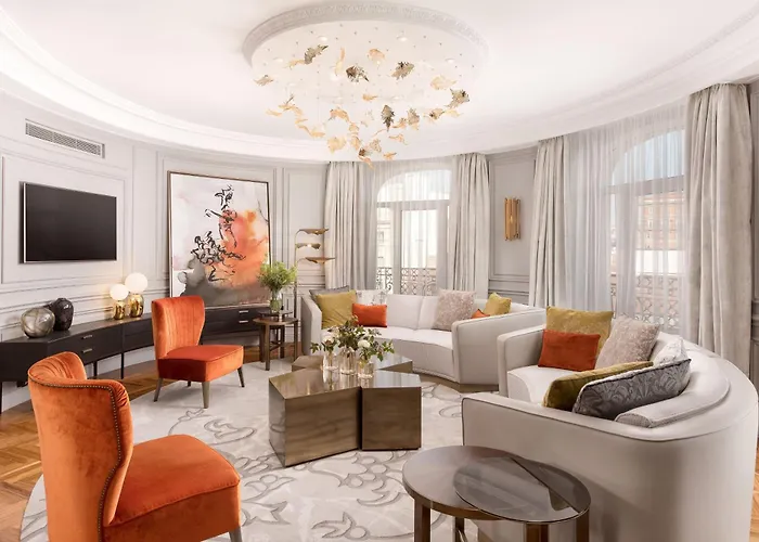 Palace, A Luxury Collection , d
