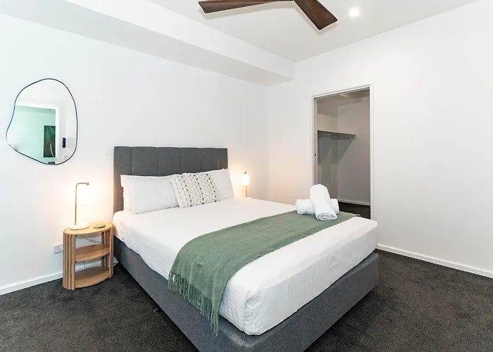 Melbourne Holiday Apartments Flinders Wharf