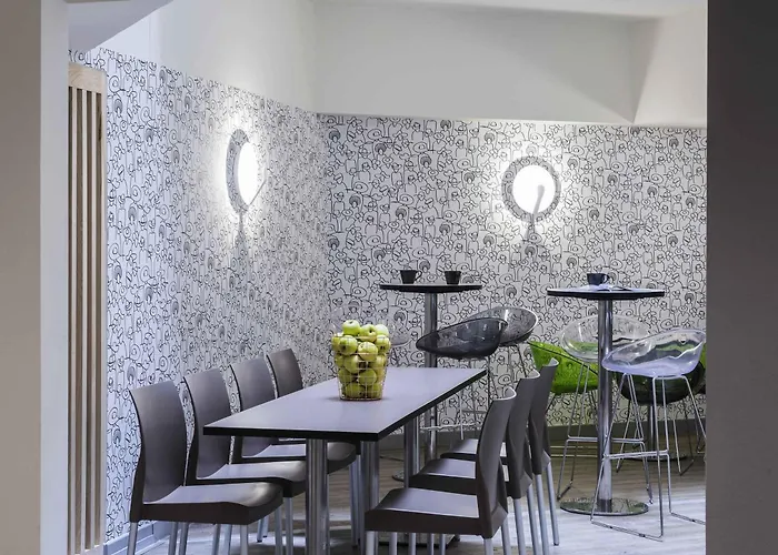 Ibis Styles Centre Port