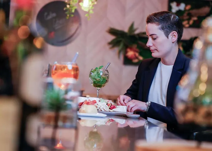 Hotels With Four Stars Novotel Luxembourg Centre
