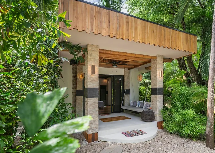 Ocho Artisan Bungalows (Adults Only)