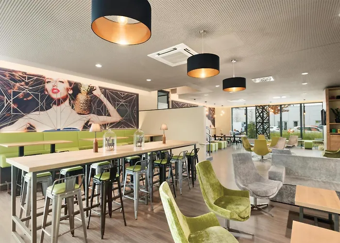 Super 8 By Wyndham City North