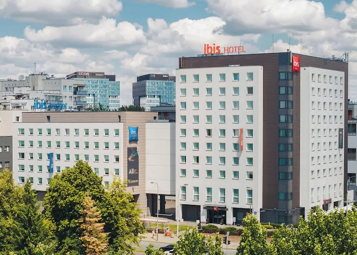 Ibis Warszawa West Station