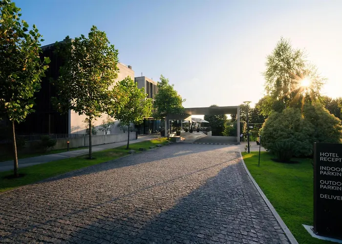 Boeira Garden Porto Gaia, Curio Collection By Hilton