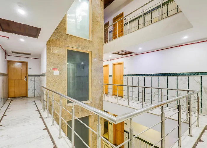 Townhouse Arakashan Road Paharganj Formerly Mohan International